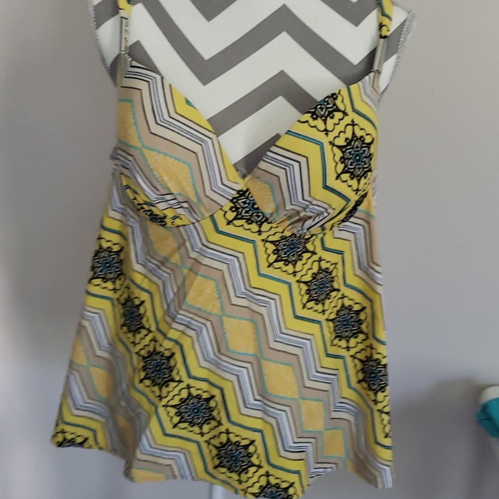 Swimsuit top with bra